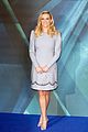 reese witherspoon ava wrinkle in time uk 05