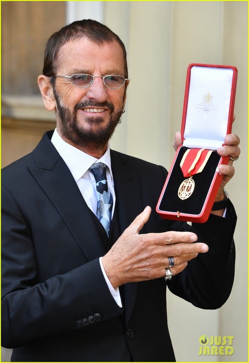 The Beatles' Ringo Starr Gets Knighted by Prince William!: Photo ...