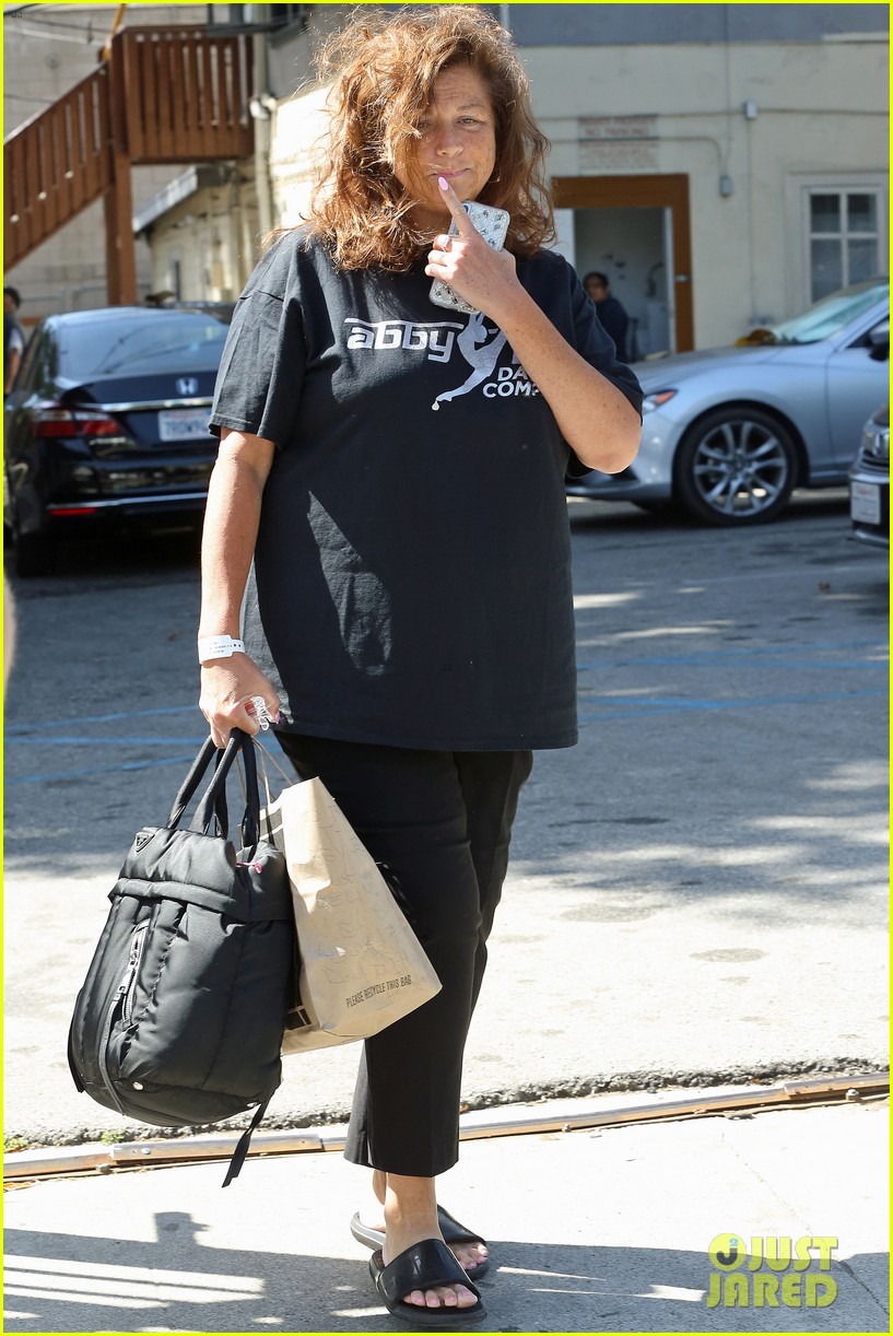 Abby Lee Miller Hospitalized for Thyroid Condition After Being Released(02)