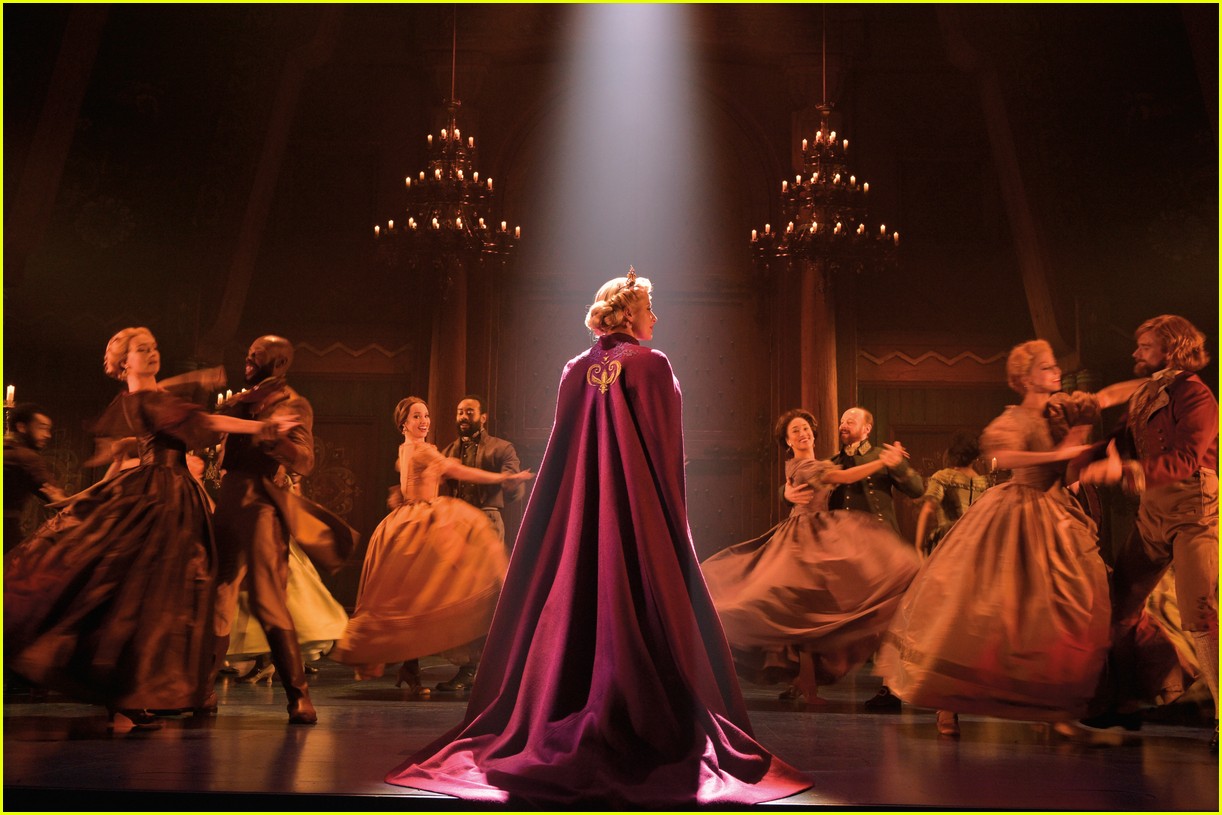 Broadway's 'Frozen' Is Smashing Records, Cast Recording Announced