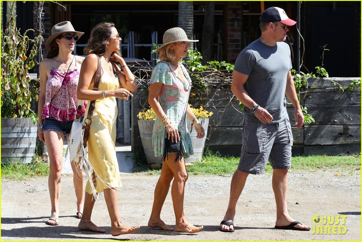 Chris Hemsworth & Matt Damon Bring Their Families Together in Australia