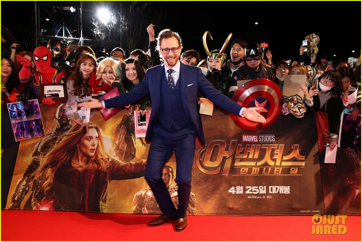 Photo tom hiddleston benedict cumberbatch tom holland premiere