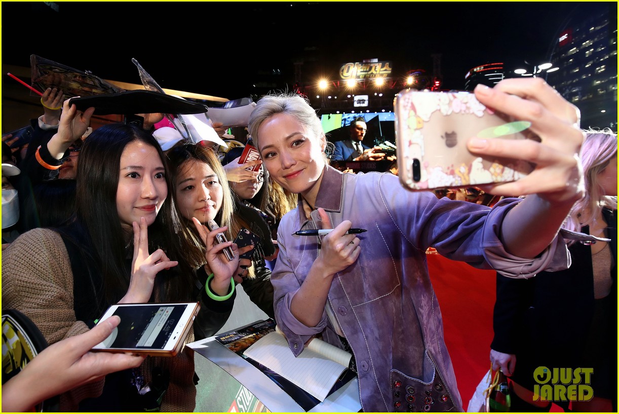 Tom Hiddleston, Benedict Cumberbatch & Tom Holland Premiere 'Avengers