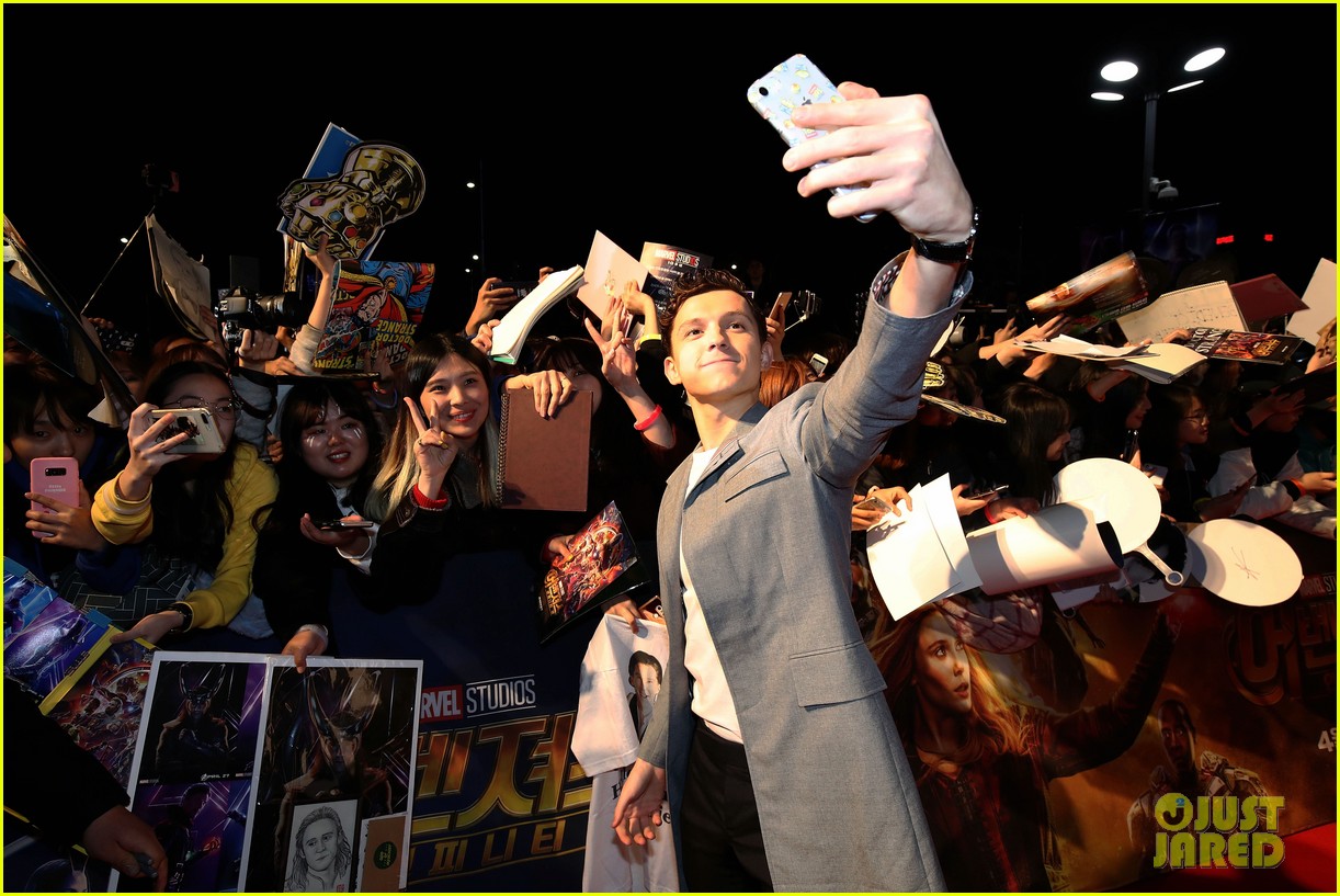 Tom Hiddleston, Benedict Cumberbatch & Tom Holland Premiere 'Avengers