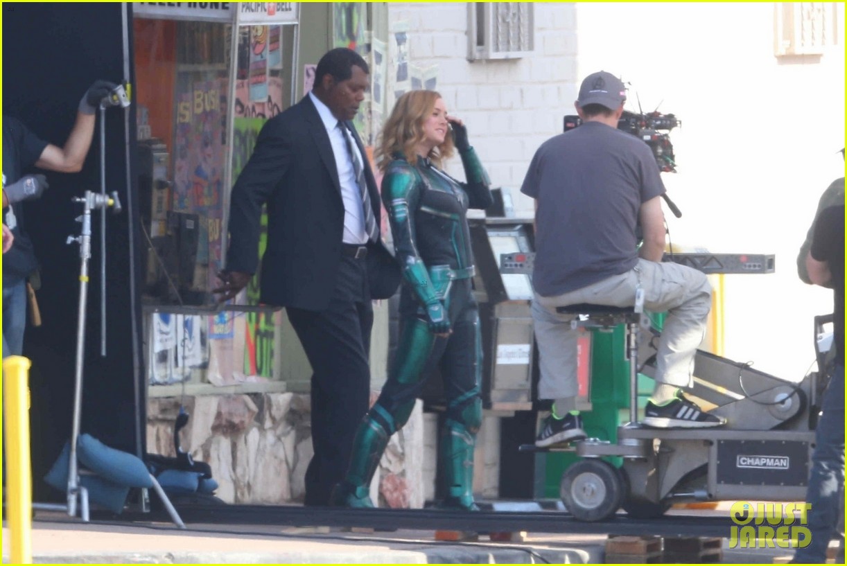 Photo: samuel l jackson captain marvel brie larson nick fury 27 | Photo