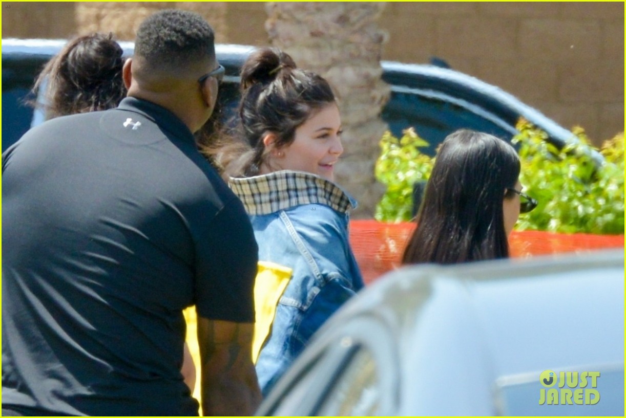 Kylie Jenner & Kourtney Kardashian Arrive at Coachella With Their