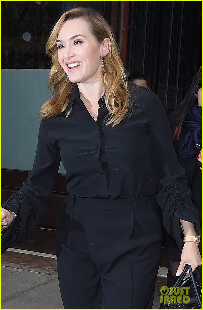 Kate Winslet Was Honored By Her in an Unusual Way!: Photo 4073609 Kate Winslet Pictures | Just Jared