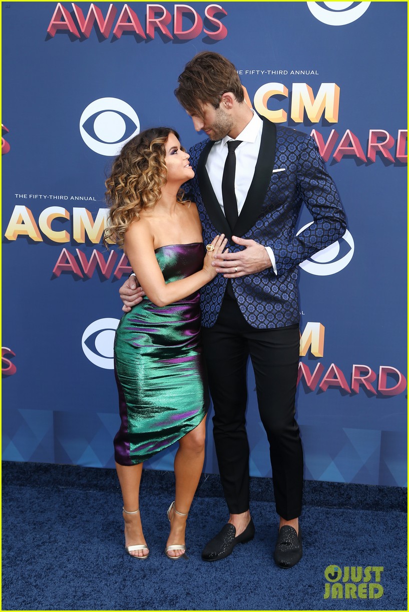 Maren Morris & New Husband Ryan Hurd Couple Up at ACM Awards 2018