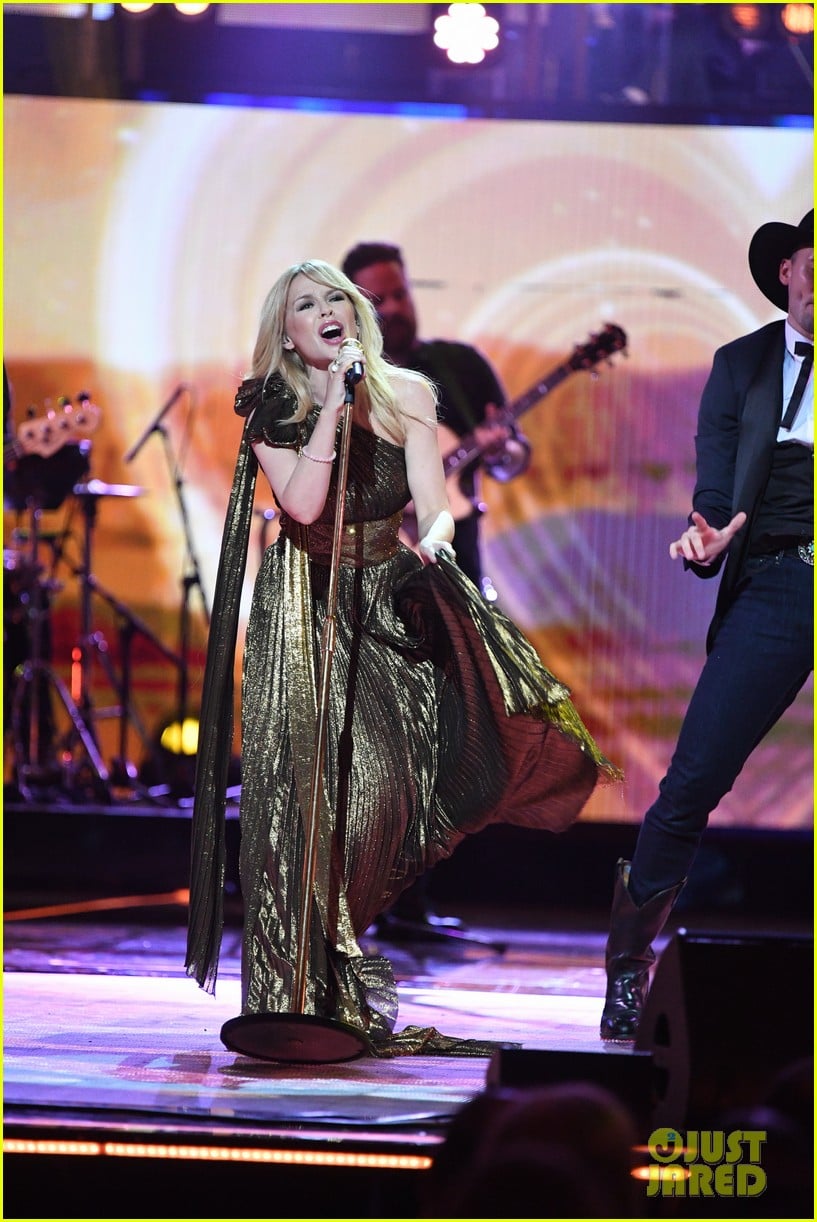 Shawn Mendes & Kylie Minogue Perform at Queen Elizabeth's Birthday