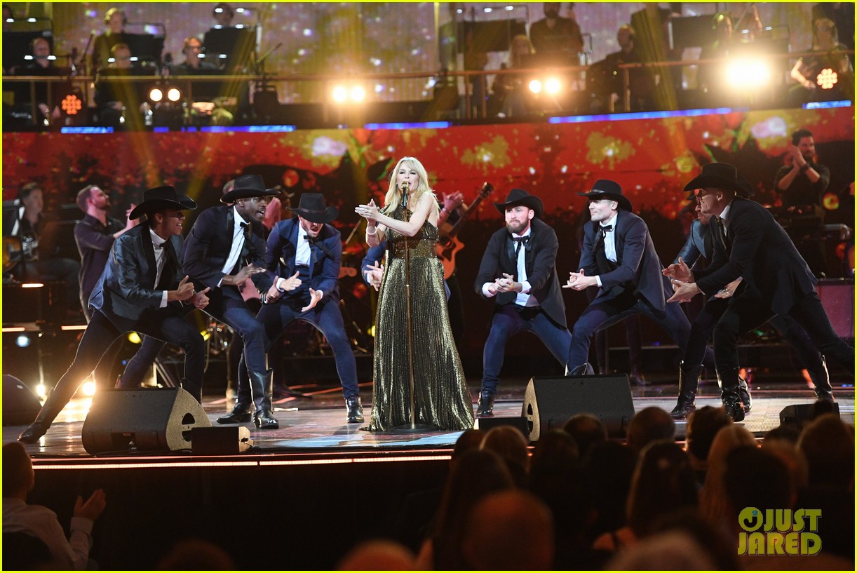 Shawn Mendes & Kylie Minogue Perform at Queen Elizabeth's Birthday