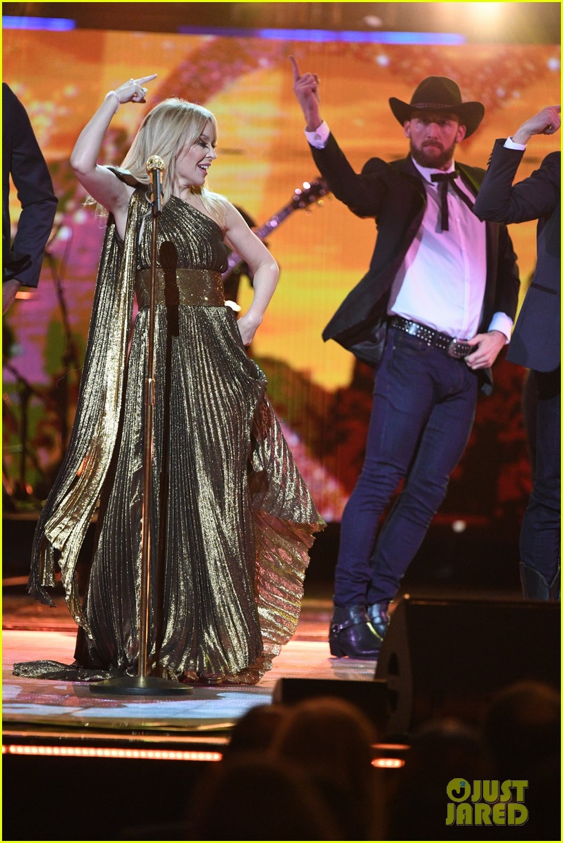 Shawn Mendes & Kylie Minogue Perform at Queen Elizabeth's Birthday