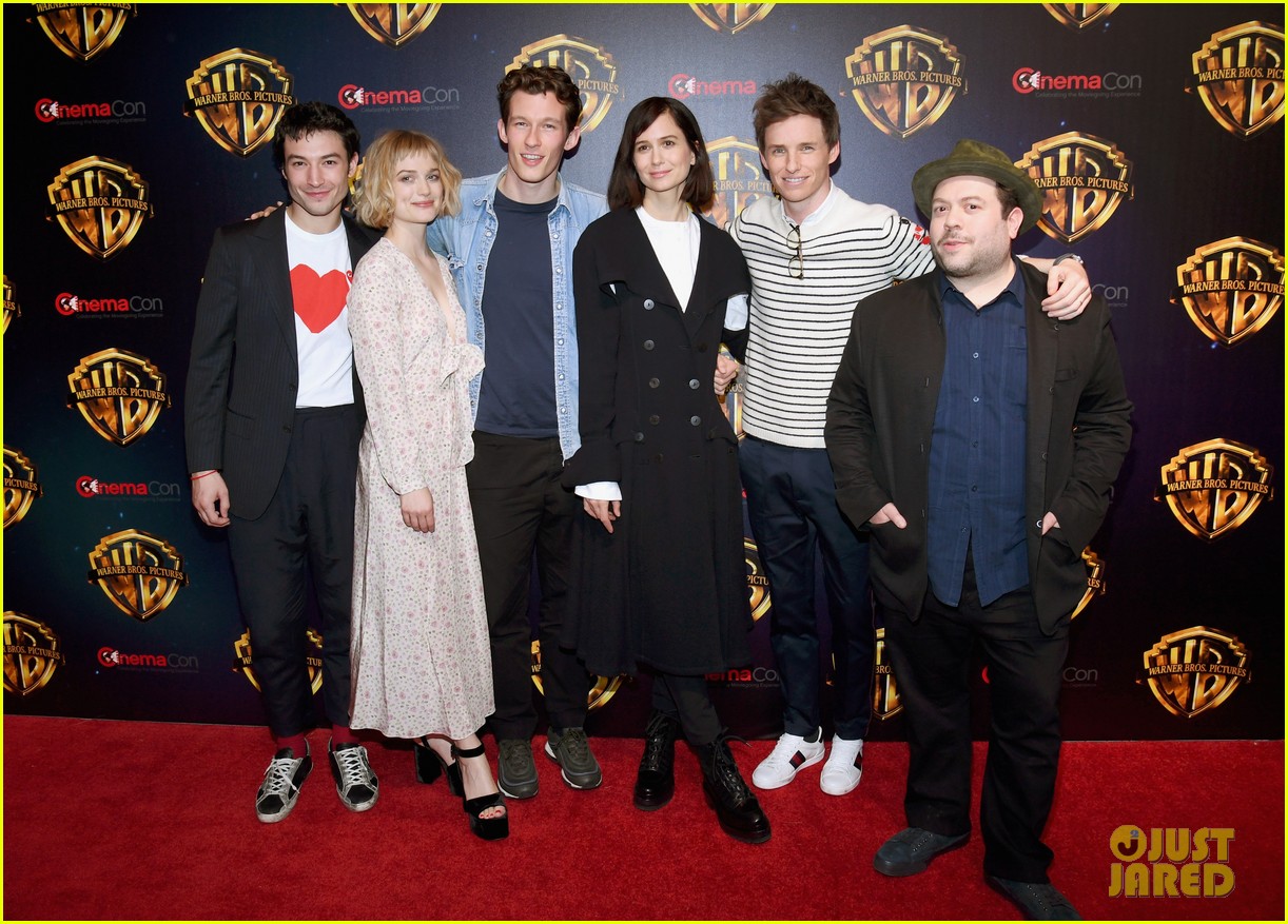 Photo: eddie redmayne fantastic beasts the crimes of grindelwald cast