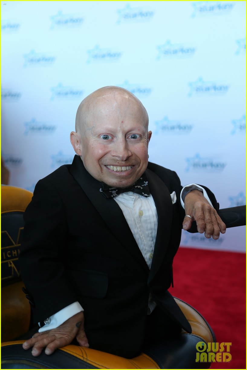 Verne Troyer Dead MiniMe from 'Austin Powers' Dies at 49 Photo
