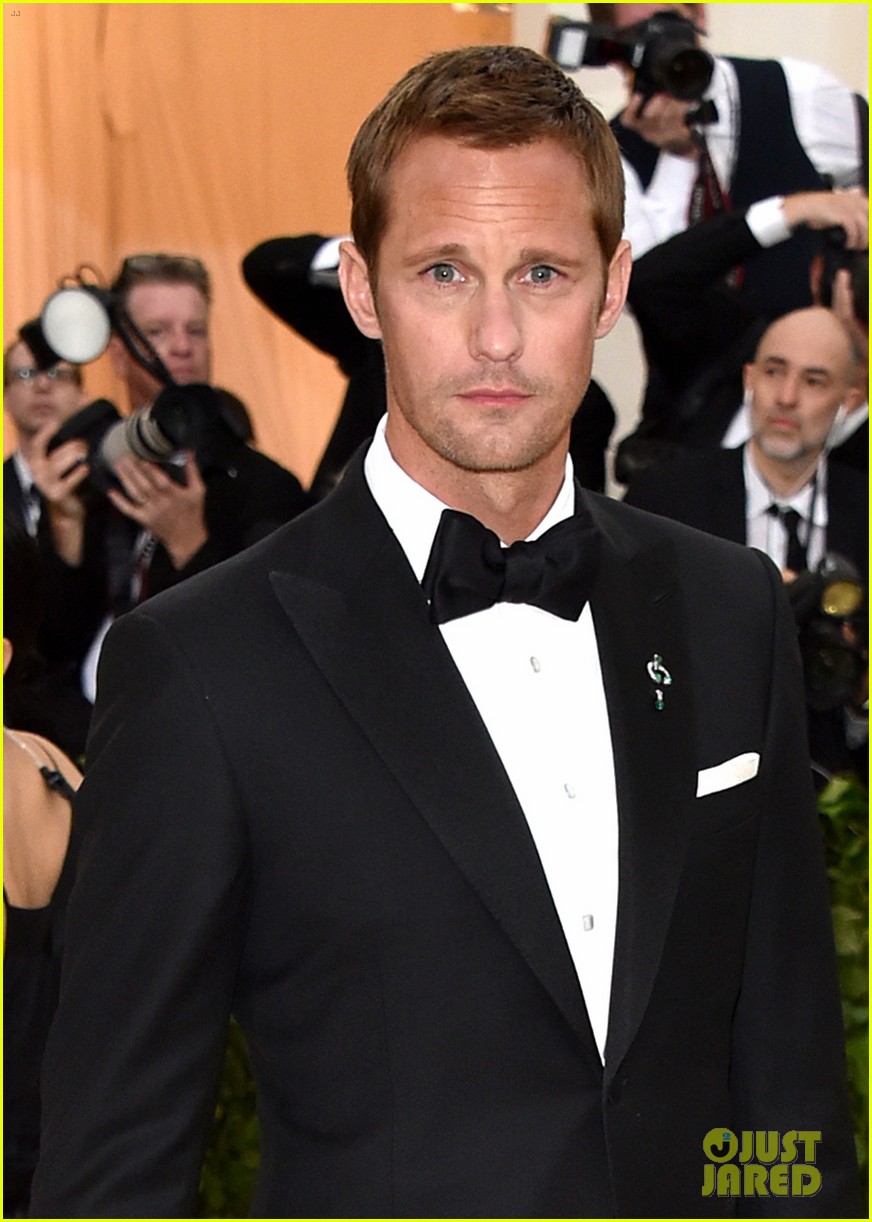 Alexander Skarsgard Cuts a Dapper Figure at Met Gala 2018 Photo