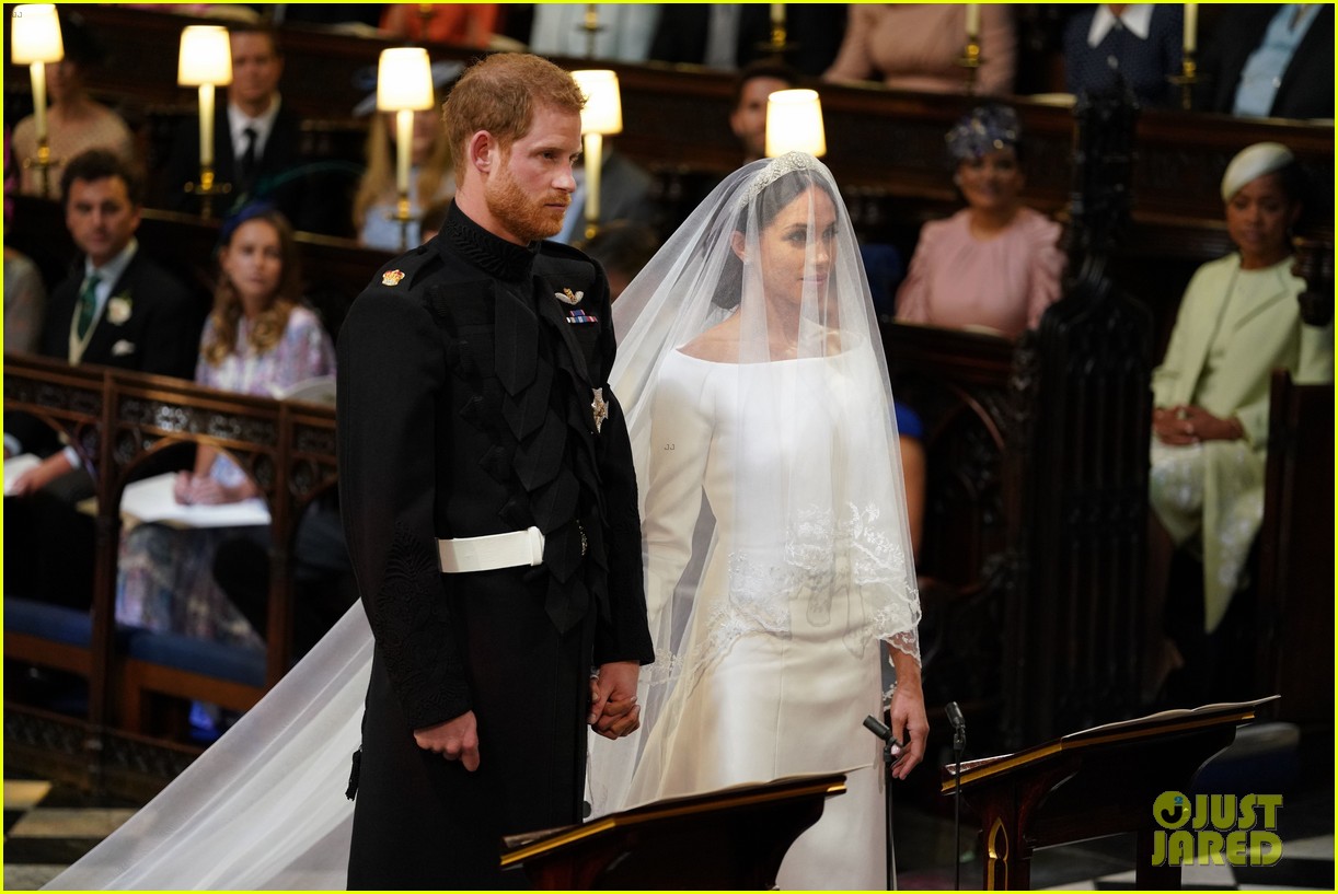Meghan Markle's Wedding Dress Designer Clare Waight Keller! Photo
