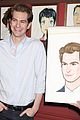 andrew garfield has best reaction to sardis caricature unveiling 01