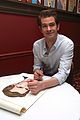 andrew garfield has best reaction to sardis caricature unveiling 05
