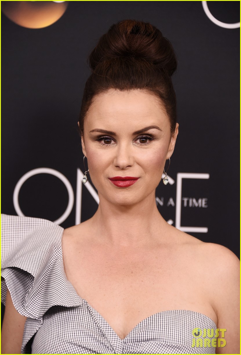 Ginnifer Goodwin & Hubby Josh Dallas Talk 'Once Upon a Time's Seven