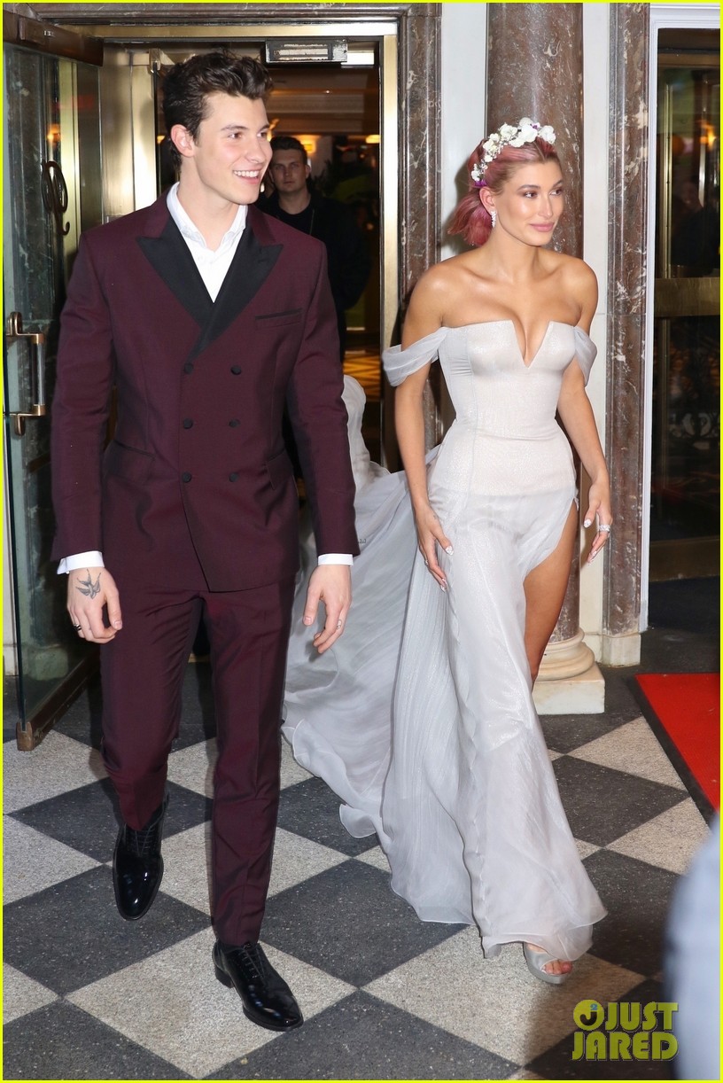 Shawn Mendes & Hailey Baldwin Make Couple Debut at Met Gala 2018