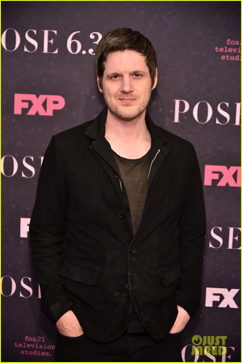 Kate Mara & Evan Peters Join CoStars at 'Pose' Premiere Photo 4085441