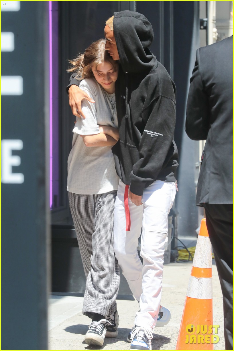 Jaden Smith Girlfriend Odessa Adlon Show Some Sweet Pda Photo 4080212 Jaden Smith Odessa Adlon Pictures Just Jared