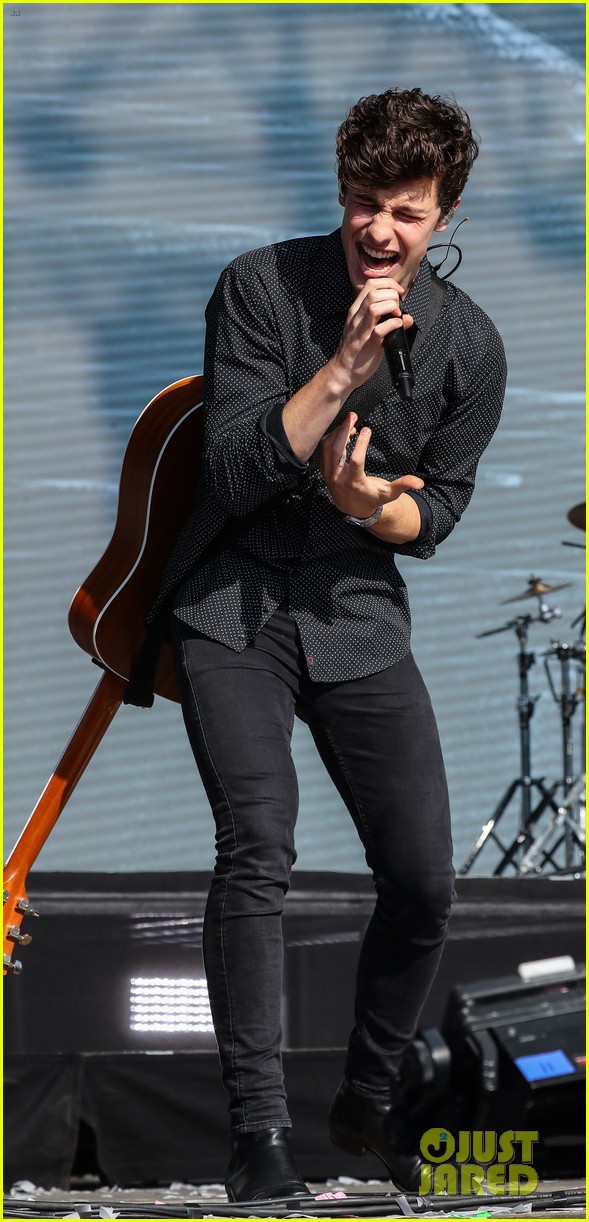 Taylor Swift, Shawn Mendes & Camila Cabello Heat Up Biggest Weekend