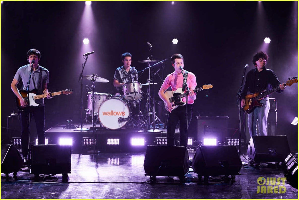 Dylan Minnette & Wallows Make Their TV Debut - Watch Now!: Photo ...