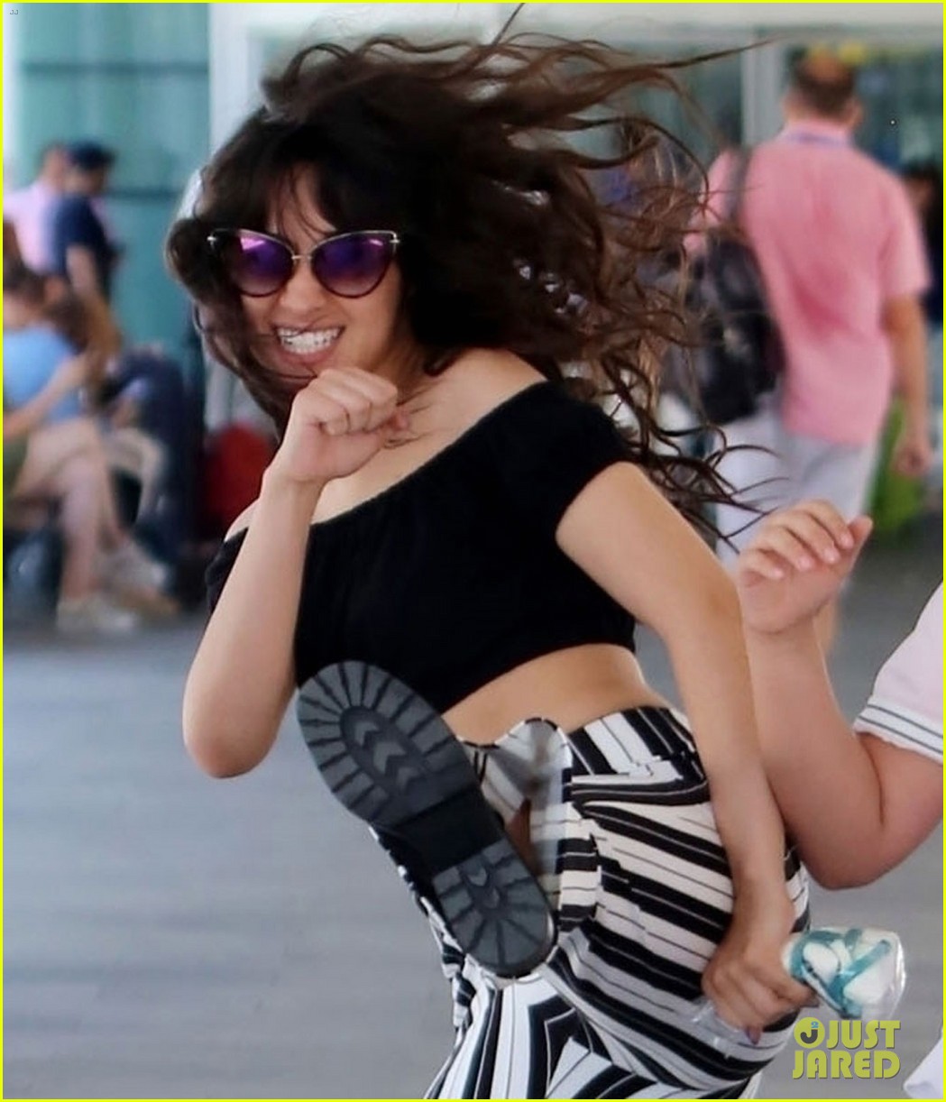 Camila Cabello & Boyfriend Matthew Hussey Flaunt PDA in Spain! Photo