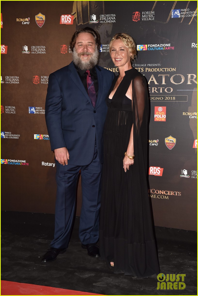 Russell Crowe & 'Gladiator' Cast Reunite at the Colosseum for Charity