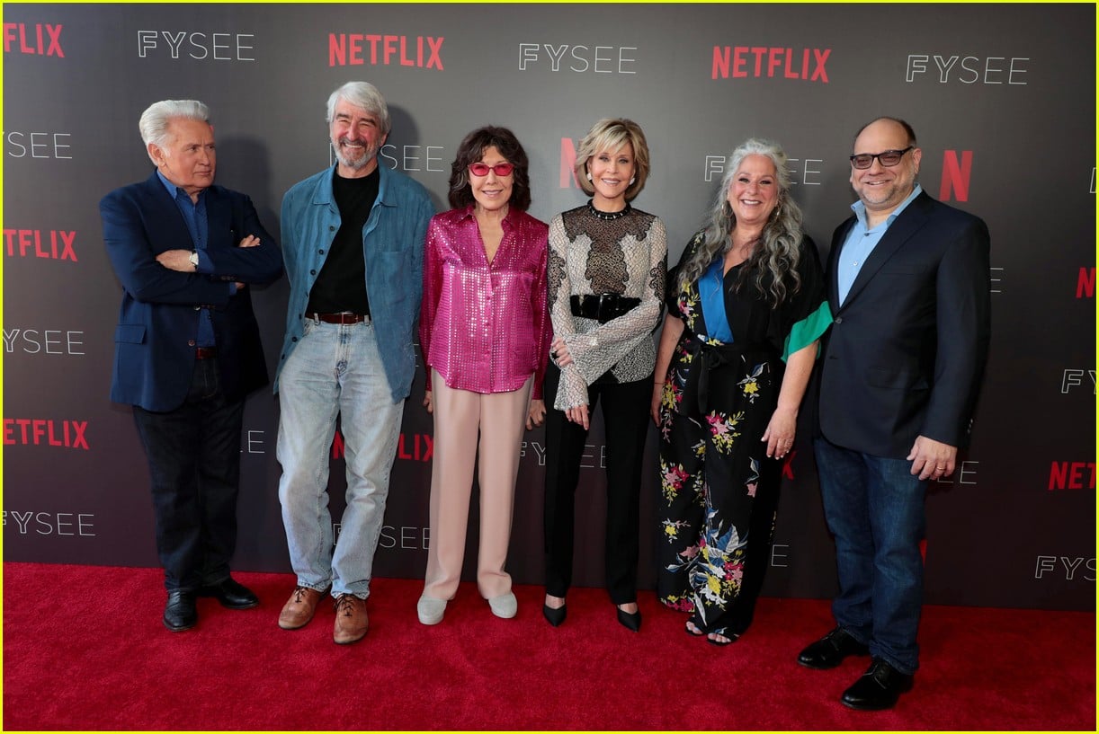 Jane Fonda & Lily Tomlin Join 'Grace & Frankie' Cast at FYC Event in LA