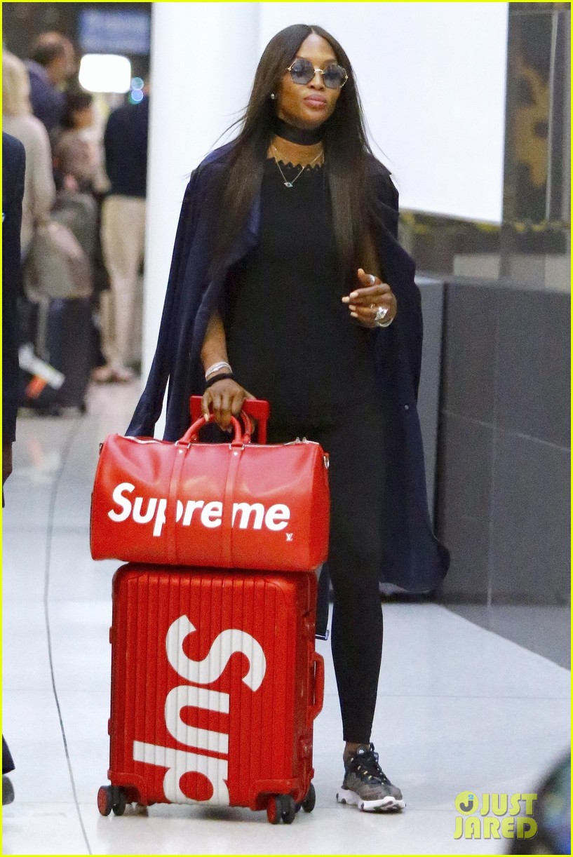 Naomi Campbell Looks Chic Arriving at the Airport in NYC: Photo 4107155