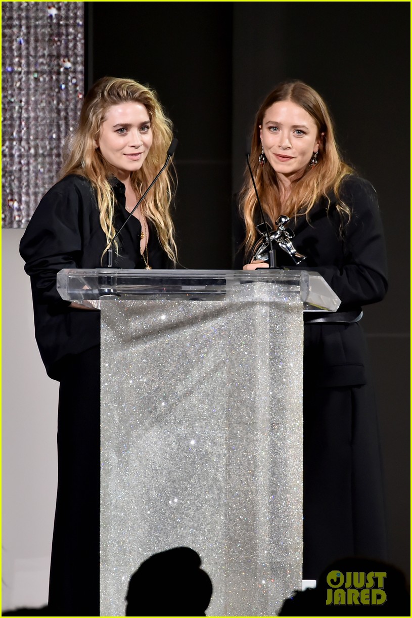 MaryKate & Ashley Olsen Win Accessories Designer of the Year at CFDA Fashion Awards 2018 Photo