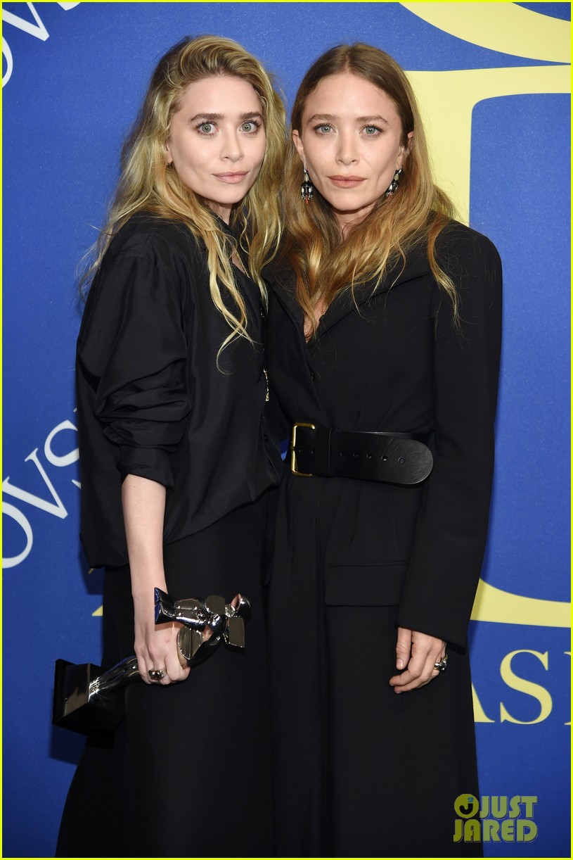MaryKate & Ashley Olsen Win Accessories Designer of the Year at CFDA Fashion Awards 2018 Photo