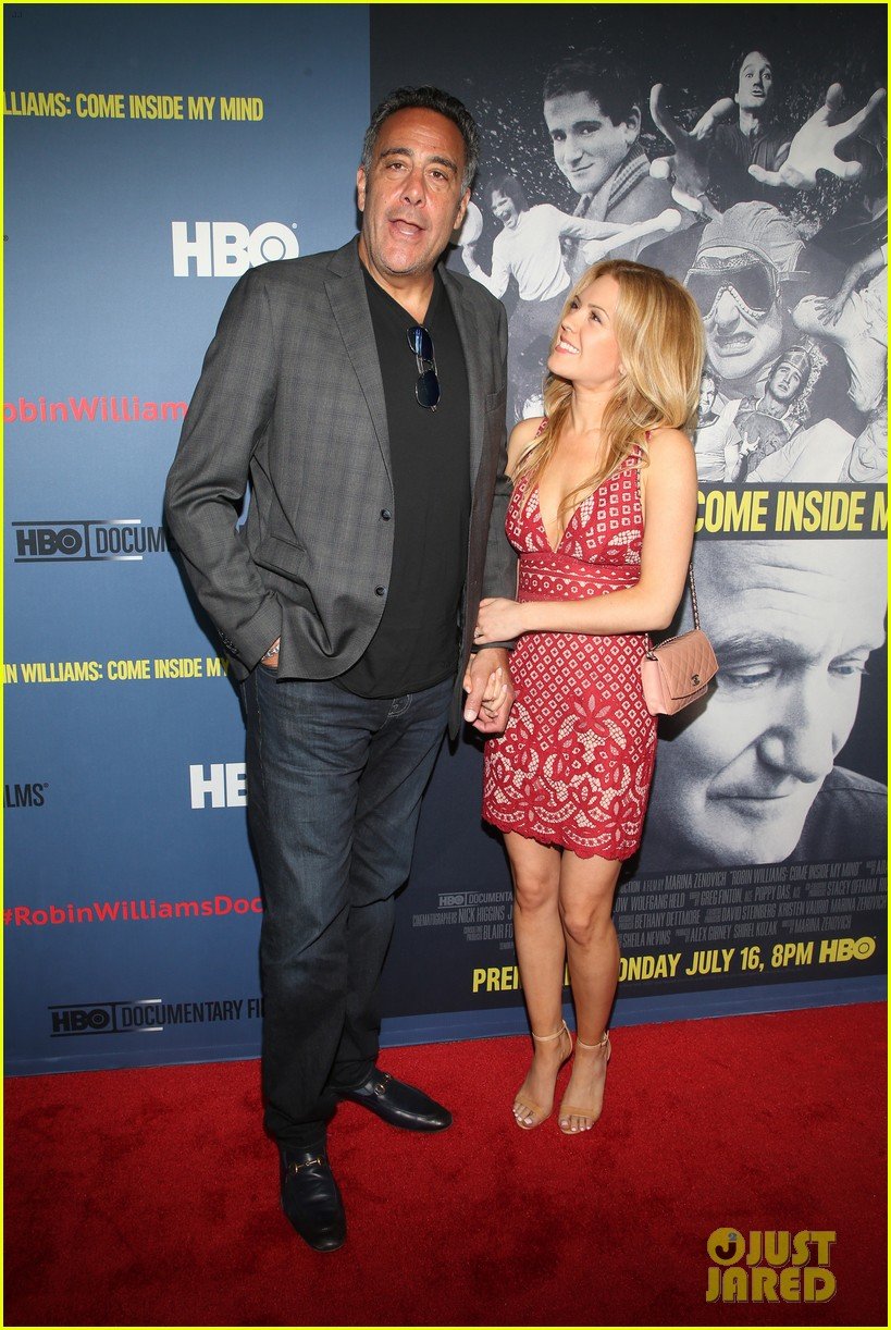 Ray Romano & Brad Garrett Have an 'Everybody Loves Raymond' Reunion at