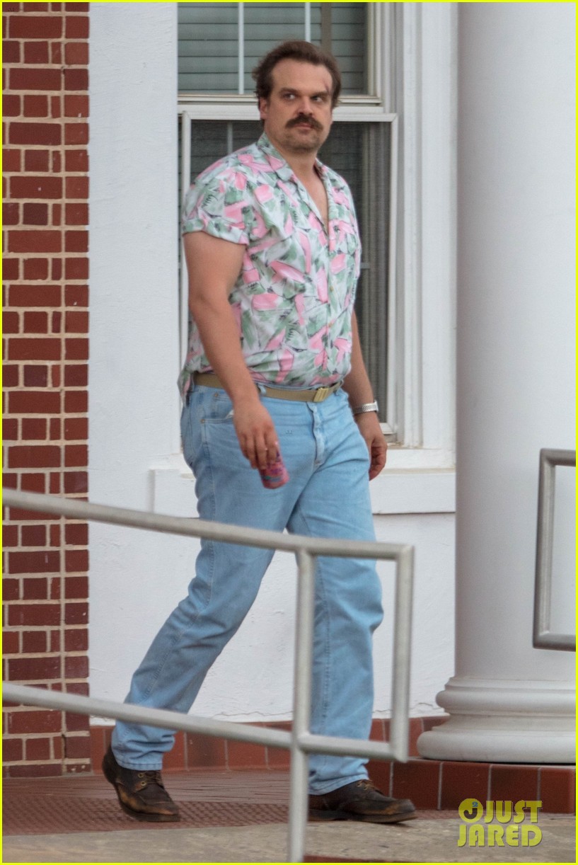 Dacre Montgomery, David Harbour & Winona Ryder Film 'Stranger Things' Season 3! Photo 4099864