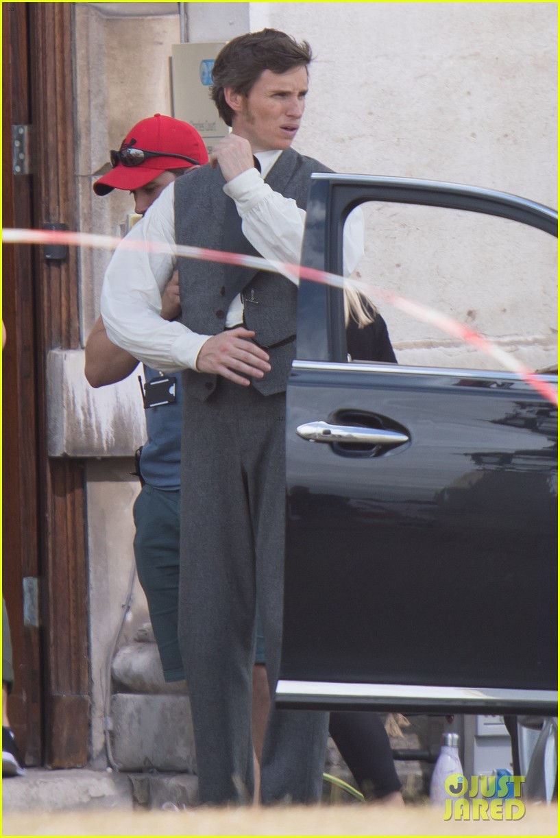 Felicity Jones & Eddie Redmayne Get Into Character on 'The Aeronauts