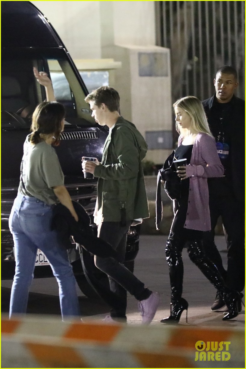 Selena Gomez Is Not Dating Caleb Stevens (aka Her BFF's Brother): Photo