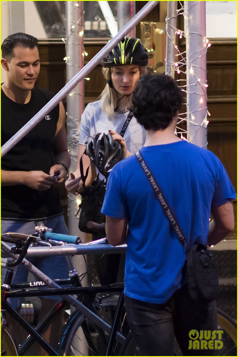 Photo: joe jonas sophie turner bike ride 02 | Photo 4118041 | Just