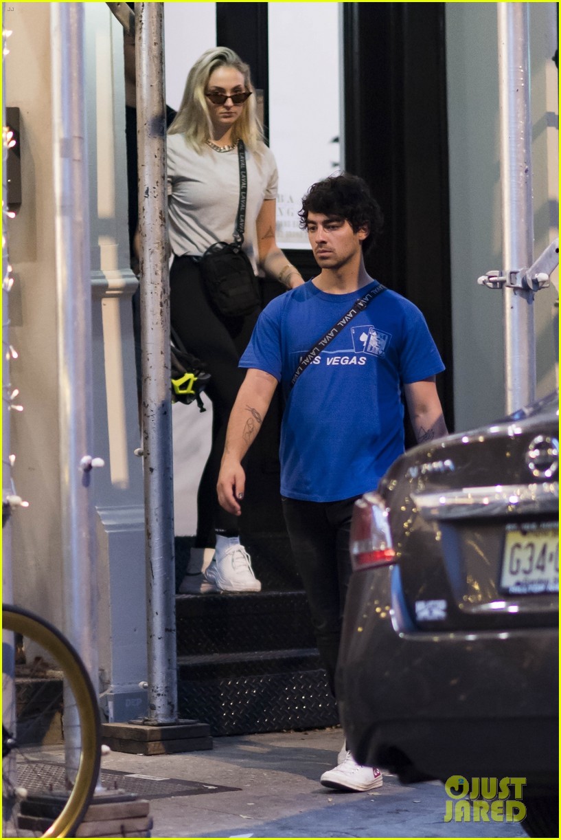 Photo: joe jonas sophie turner bike ride 11 | Photo 4118050 | Just