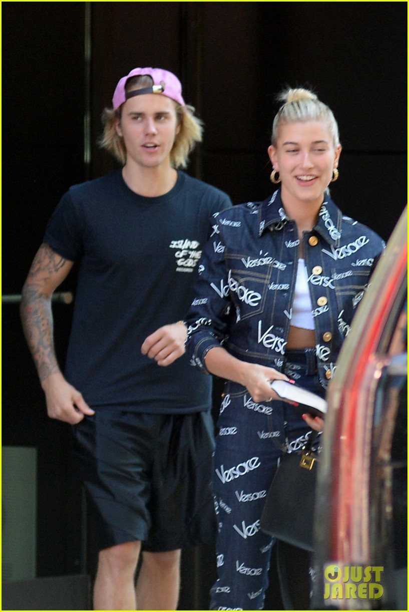 Justin Bieber & Hailey Baldwin Grab Lunch Together in Brooklyn!: Photo