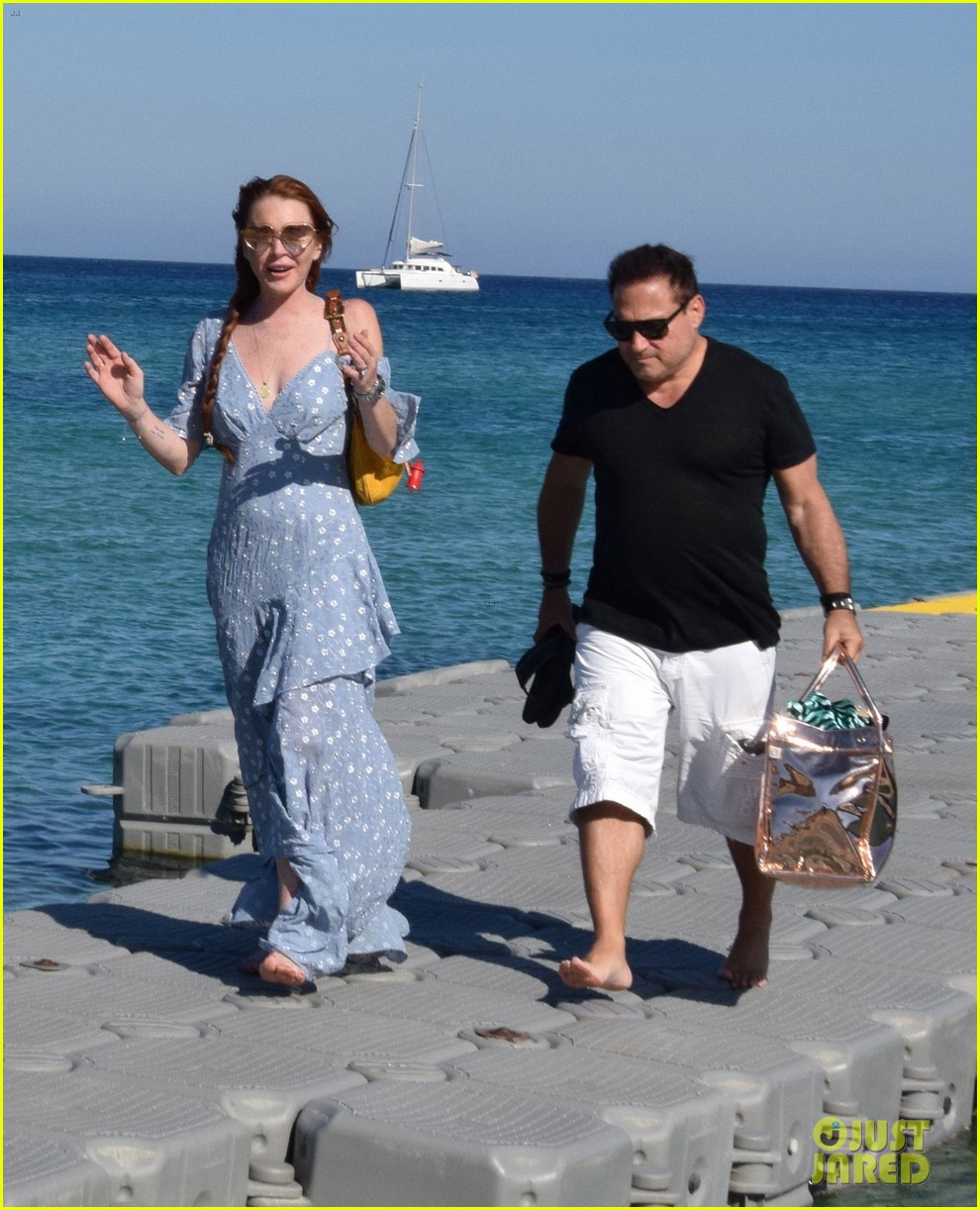 Lindsay Lohan Celebrates Her 32nd Birthday in Mykonos!: Photo 4110781