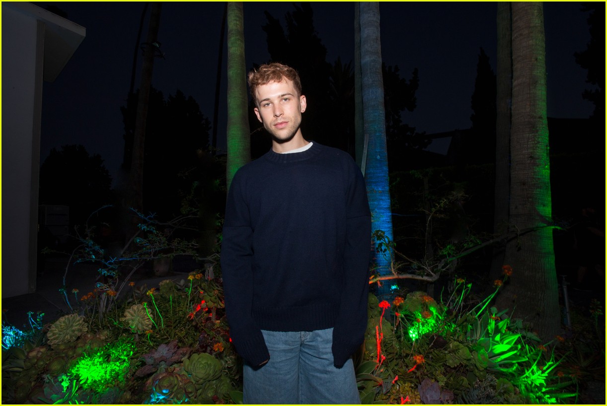 Ava & Deacon Phillippe Step Out for Cinespia's 'Lost Boys' Screening