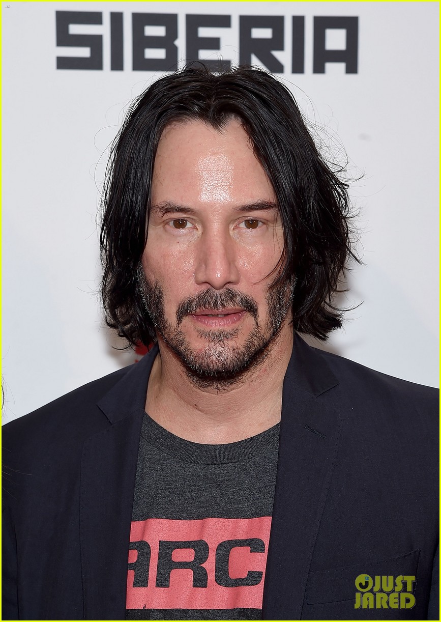 Keanu Reeves Premieres His New Movie 'Siberia' in NYC Photo 4113160