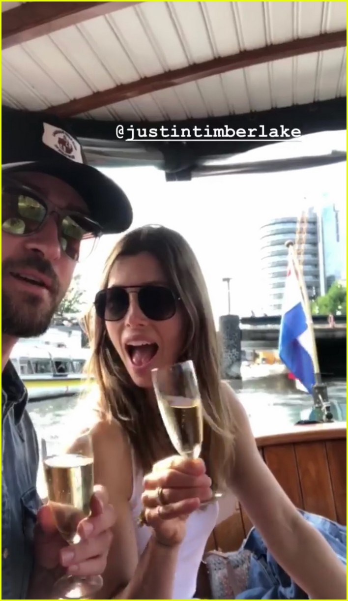 Justin Timberlake & Jessica Biel Tour Amsterdam on a Boat! Photo