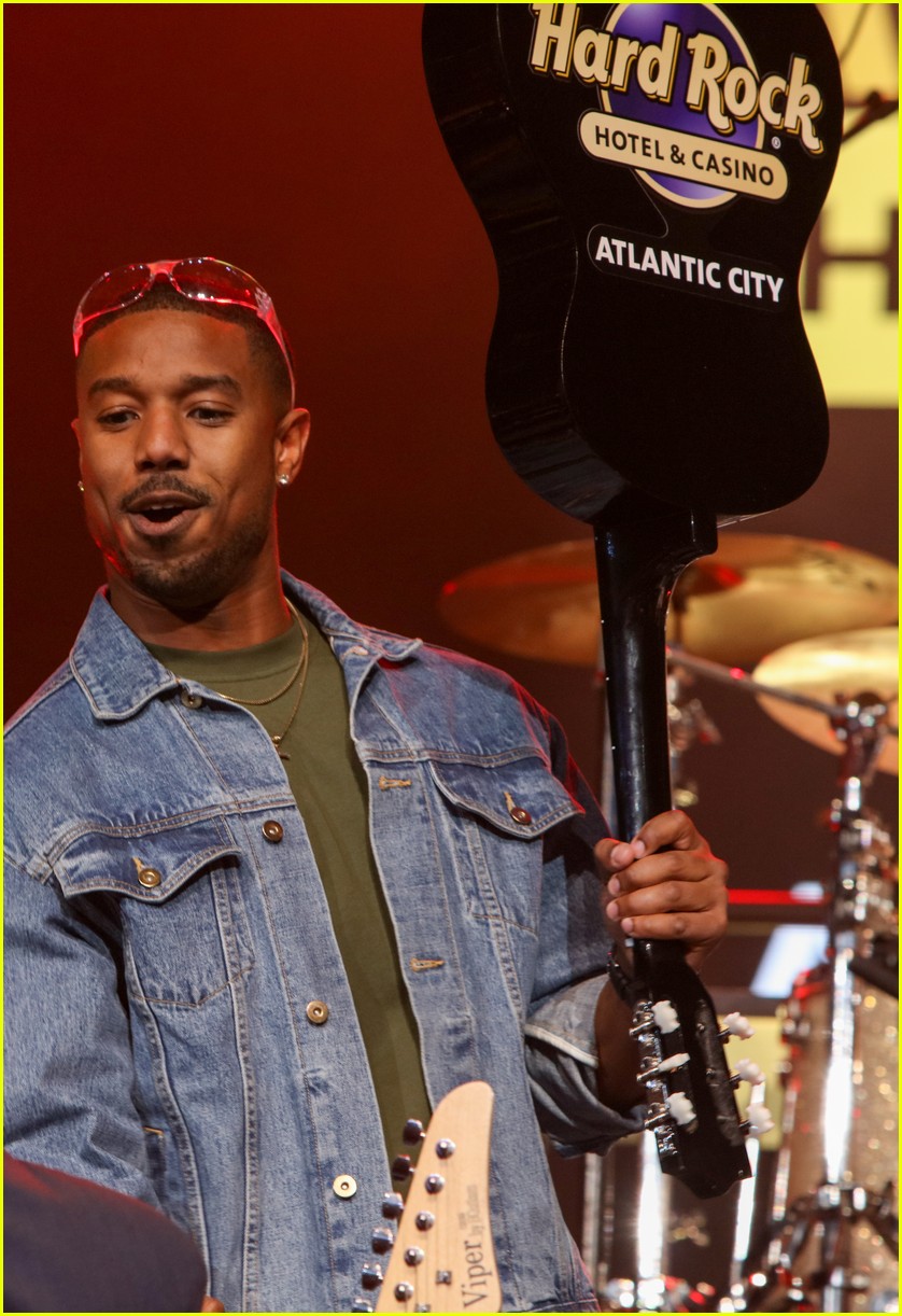 Carrie Underwood & Michael B. Jordan Help Open Atlantic City's New Hard