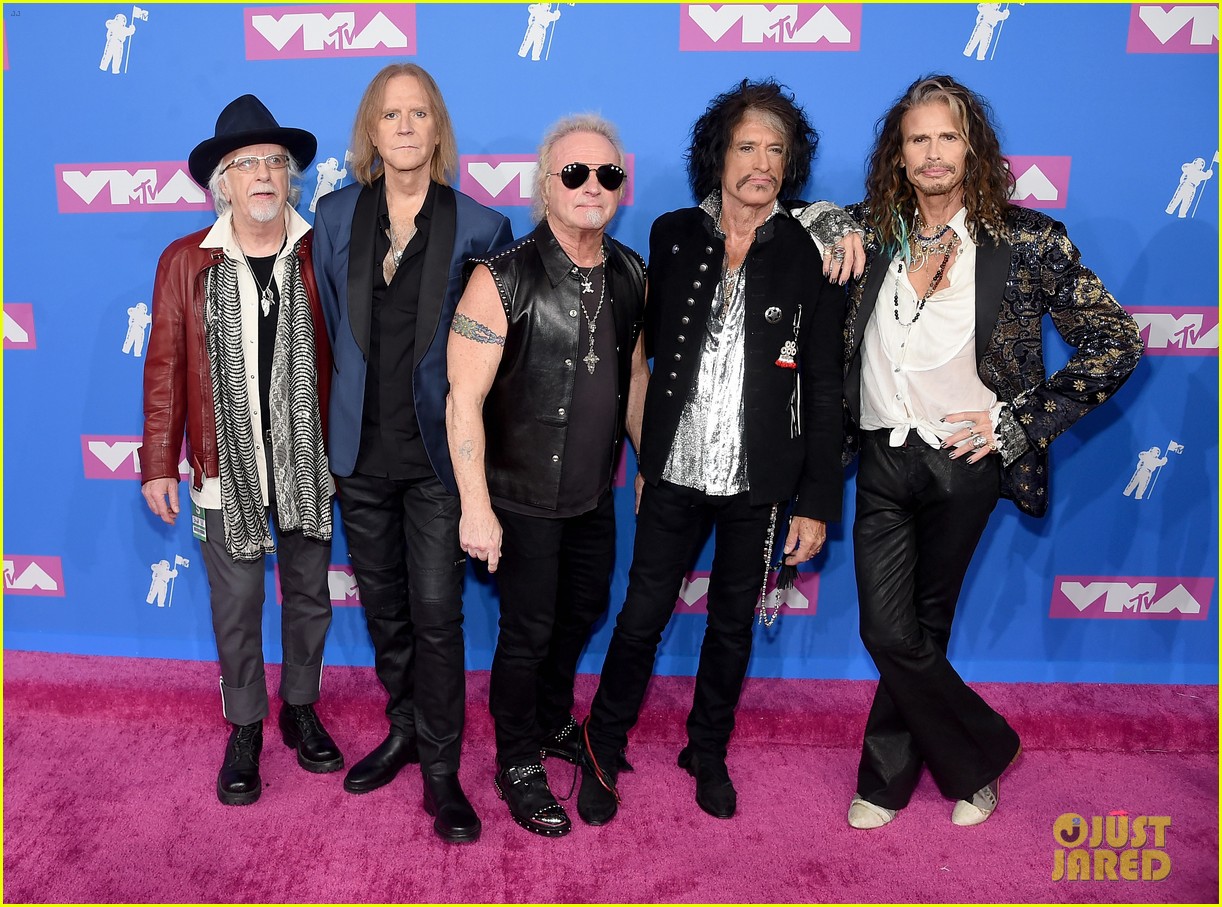 Aerosmith Hits MTV VMAs 2018 Red Carpet Ahead of Performance Photo