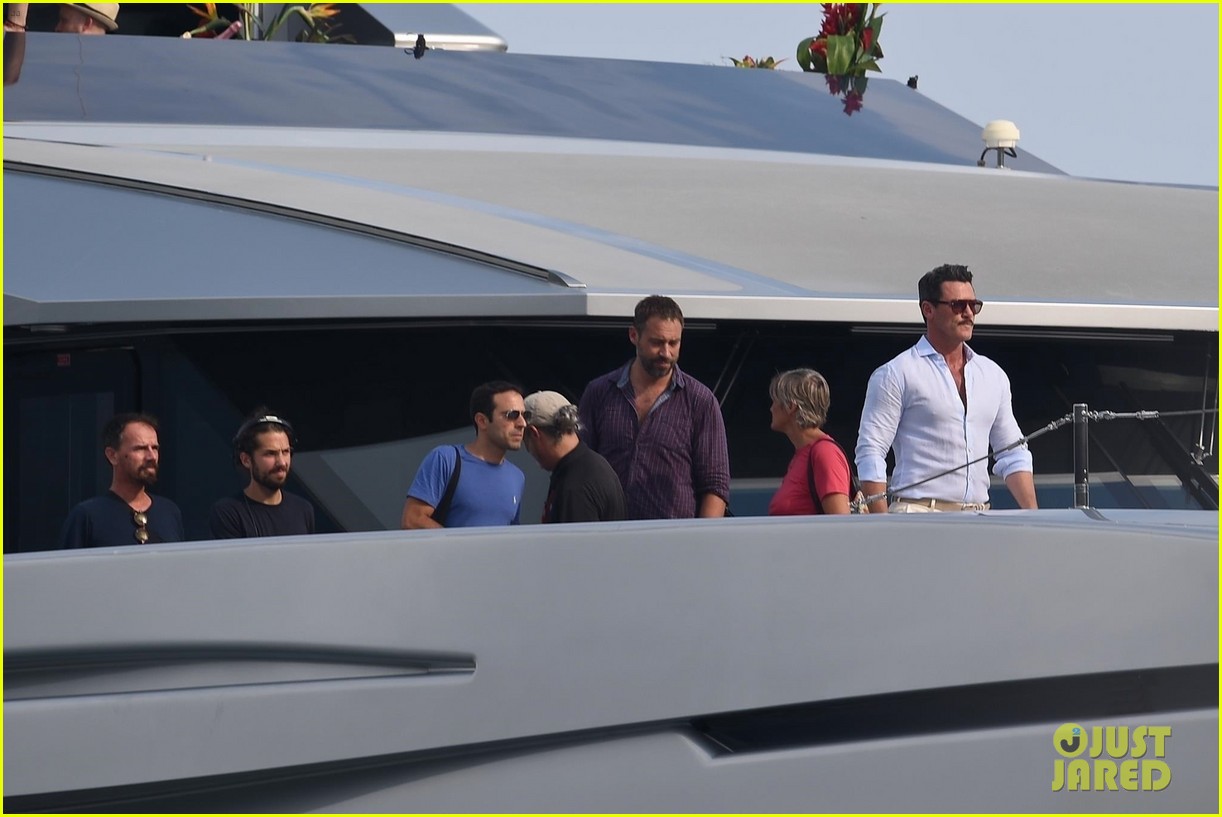 Jennifer Aniston, Adam Sandler, & Luke Evans Film 'Murder Mystery' On a