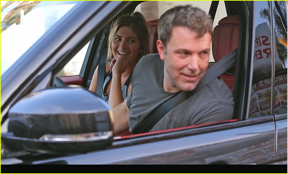 Ben Affleck & Shauna Sexton Make a Fast Food Run Together Amid Romance ...