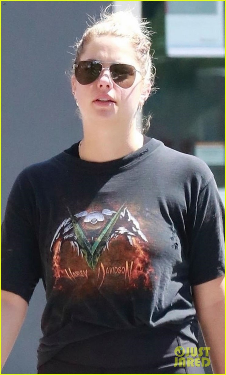 cara delevingne ashley benson hit the spa in weho 03
