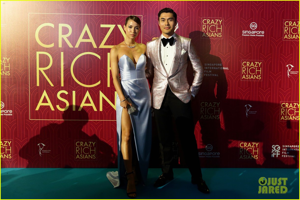 Henry Golding & Wife Liv Lo Enjoy Date Night at 'Crazy Rich Asians